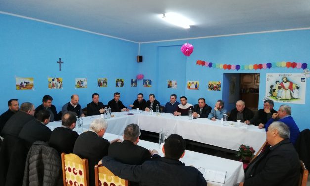 Întâlnirea Vicarului General cu preoții din Beiuș și Holod