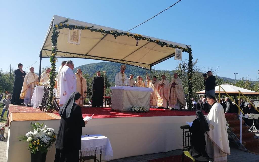 Hramul Mănăstirii ”Maica Îndurerată”, din Sighetu Marmației și reînnoire de voturi călugărești