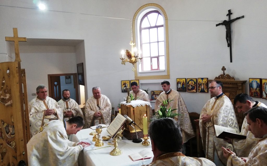 Biserica Greco-Catolică „Sfinții Trei Ierarhi” din Beiuș și-a sărbătorit hramul