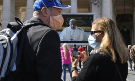 Angelus. Papa Francisc: Sunt alături de cei care suferă din cauza epidemiei de Coronavirus