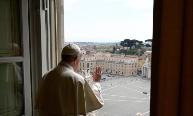 Regina Coeli. Papa Francisc: Învierea lui Cristos, izvor de încredere și mărturie creștină