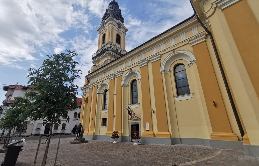 Piațetă lângă Catedrala Sf. Nicolae – Lucrările au fost încheiate