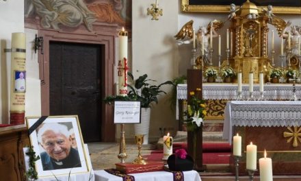 Funeraliile pr. Georg Ratzinger. Papa emerit Benedict: ”Un om al lui Dumnezeu”