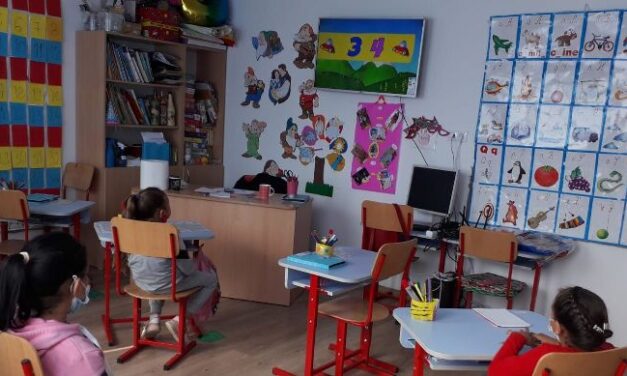 Copiii defavorizaţi nu sunt abandonaţi