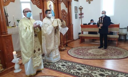 Vizita părintelui vicar cu preoții Antoniu Chifor în Parohia Chei Pustă