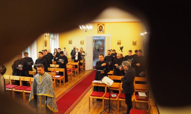 Acatistul Sfintei Fecioare de la Fatima