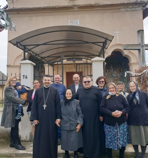 Vizita Părintelui vicar cu preoții în Parohia Sarcău