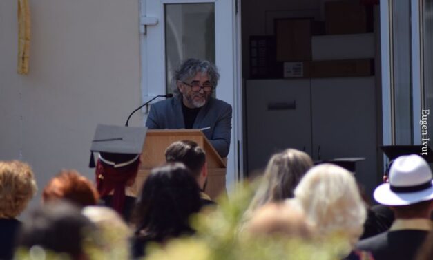FRUMUSEȚEA  – LEGE SECRETĂ A VIEȚII – Discursul domnului profesor Radu Mureșan la Cursul Festiv 2021