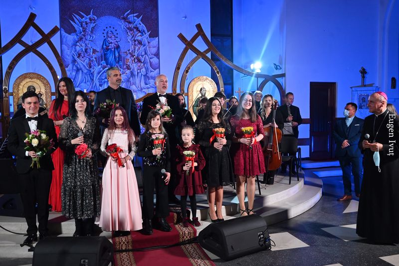 Artiști consacrați au colindat Eparhia Greco-Catolică de Oradea