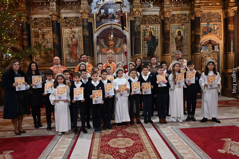 Prima Sfântă Spovadă şi Împărtășanie Solemnă la Liceul Greco-Catolic „Iuliu Maniu” Oradea