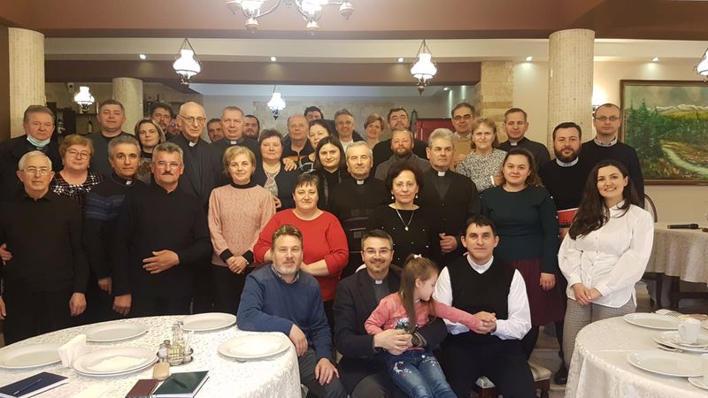 „Crezul soților” – Exerciții spirituale pentru preoți și soțiile lor – Eparhia de Oradea