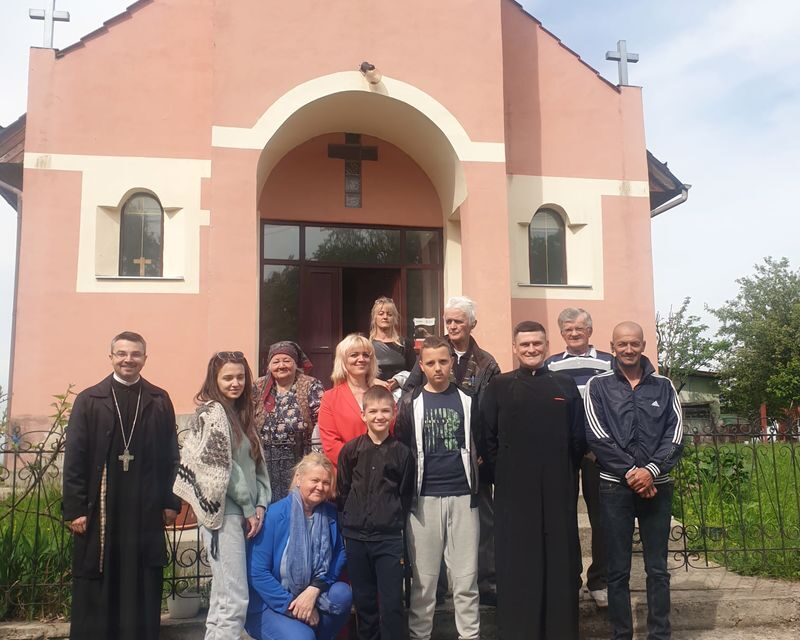 Părintele vicar cu preoții a vizitat Parohia Hodișel