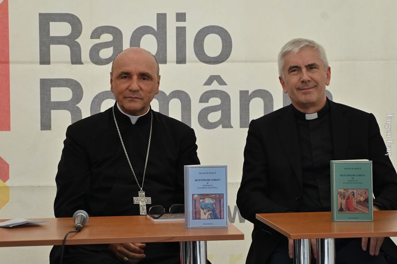 Părintele Wilhelm Dancă a lansat cărți la Oradea