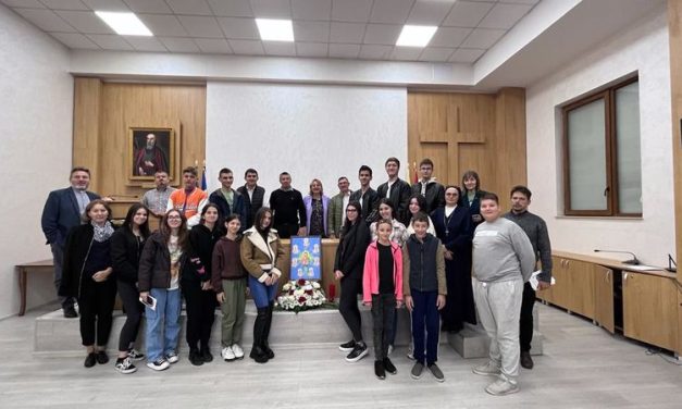 ÎNTÂLNIREA  COMISIEI  DE TINERET  A EPARHIEI GRECO-CATOLICE DE ORADEA CU OCAZIA DESCHIDERII NOULUI AN PASTORAL 2022 – 2023