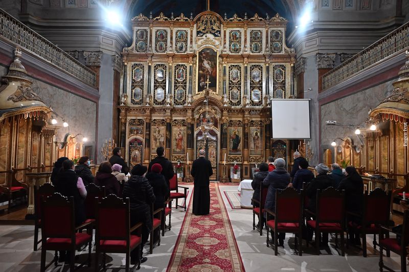 La drum cu Preacurata Fecioară Maria