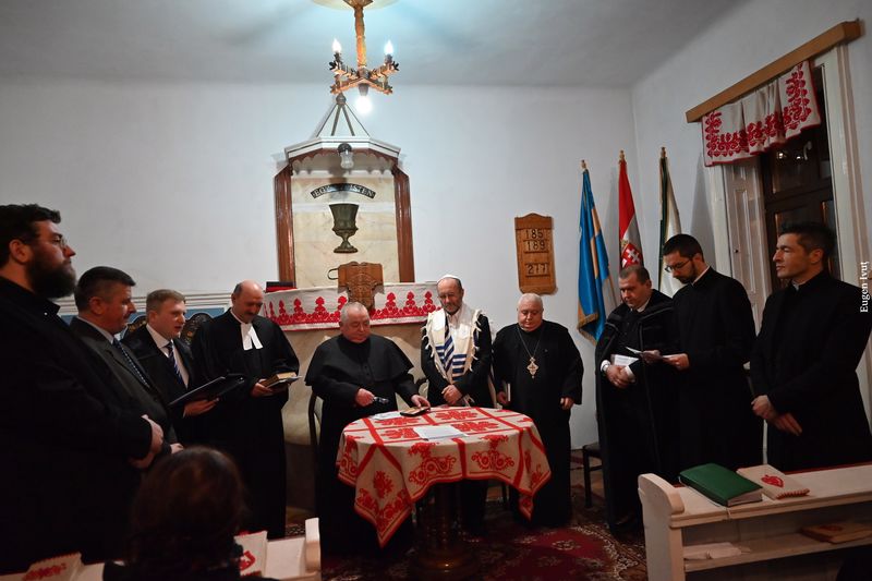 CEA DE-A DOUA SEARĂ DE RUGĂCIUNI PENTRU UNITATE A FOST GĂZDUITĂ DE BISERICA UNITARIANĂ