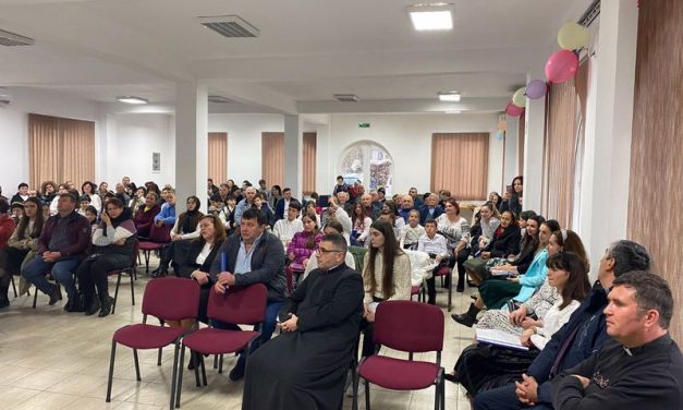 Seară de rugăciune și pricesne la Beznea