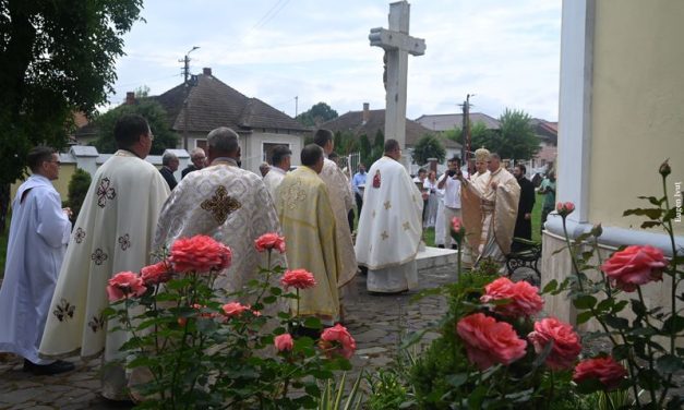 Sfințirea Bisericii greco-catolice maghiare din Carei