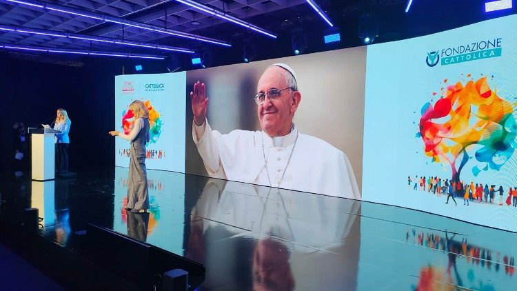 Papa Francisc: Unitatea în Biserică nu se fondează pe Like-uri, ci pe adevăr