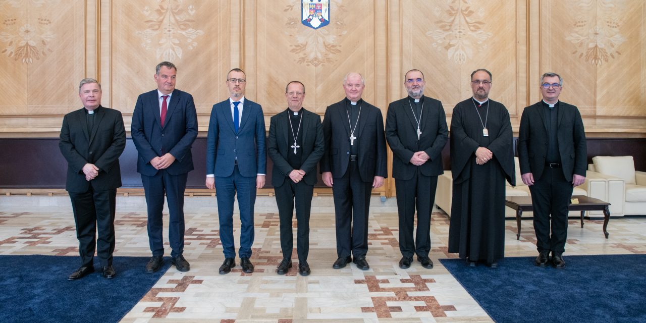 Arhiepiscopul Giampiero Gloder, Ambasadorul agreat al Sfântului Scaun în România, a sosit la București