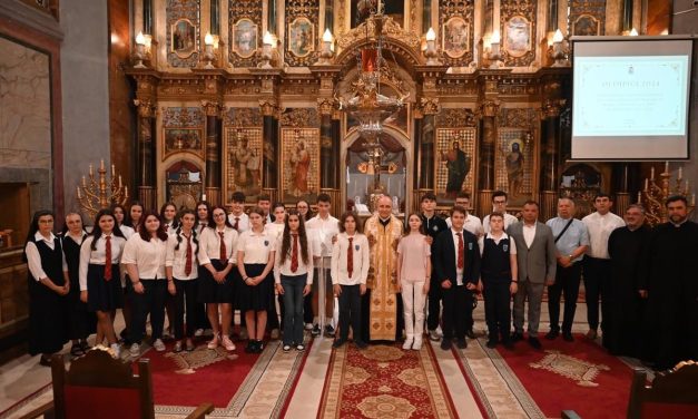 Premierea elevilor care au participat la Olimpiada de Religie Greco-Catolică în Catedrala „Sf. Nicolae” din Oradea