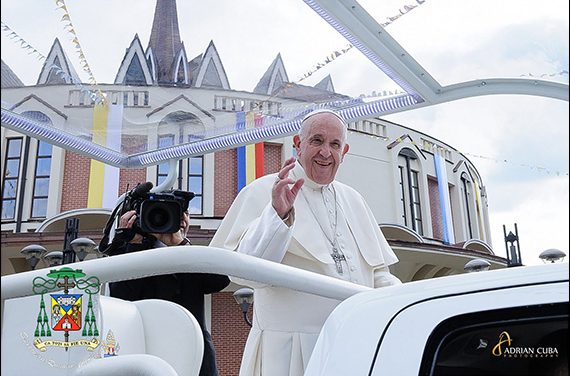 Încurajarea Papei Francisc adresată tinerilor de a participa la INTC 2024 la Cheile Grădiștei