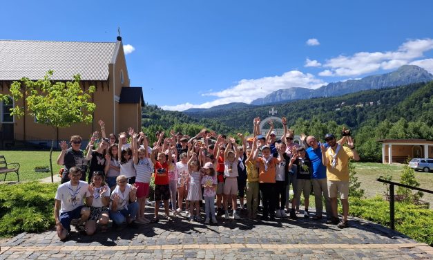 Părâul Rece: Tabăra de Vară care transformă copiii în exploratori
