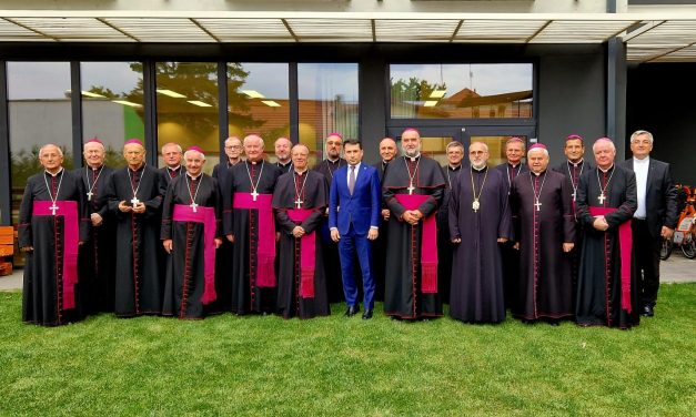 COMUNICAT: Împreună spre Marele Jubileu 2025, Episcopii catolici din România reuniți în sesiune plenară la Timișoara