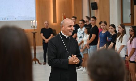 Tinerii din Eparhia de Oradea spre INTC 2024, la Cheile Grădiștei