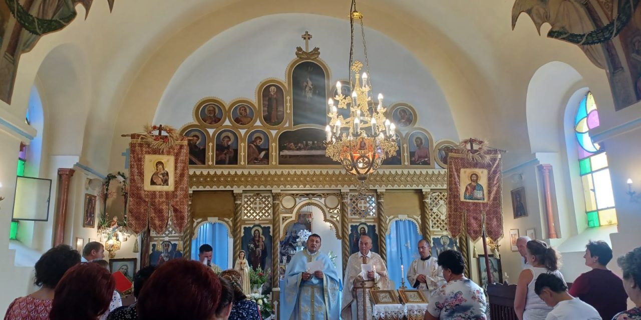 Hramul parohiei „Nașterea Maicii Domnului” din Gruilung