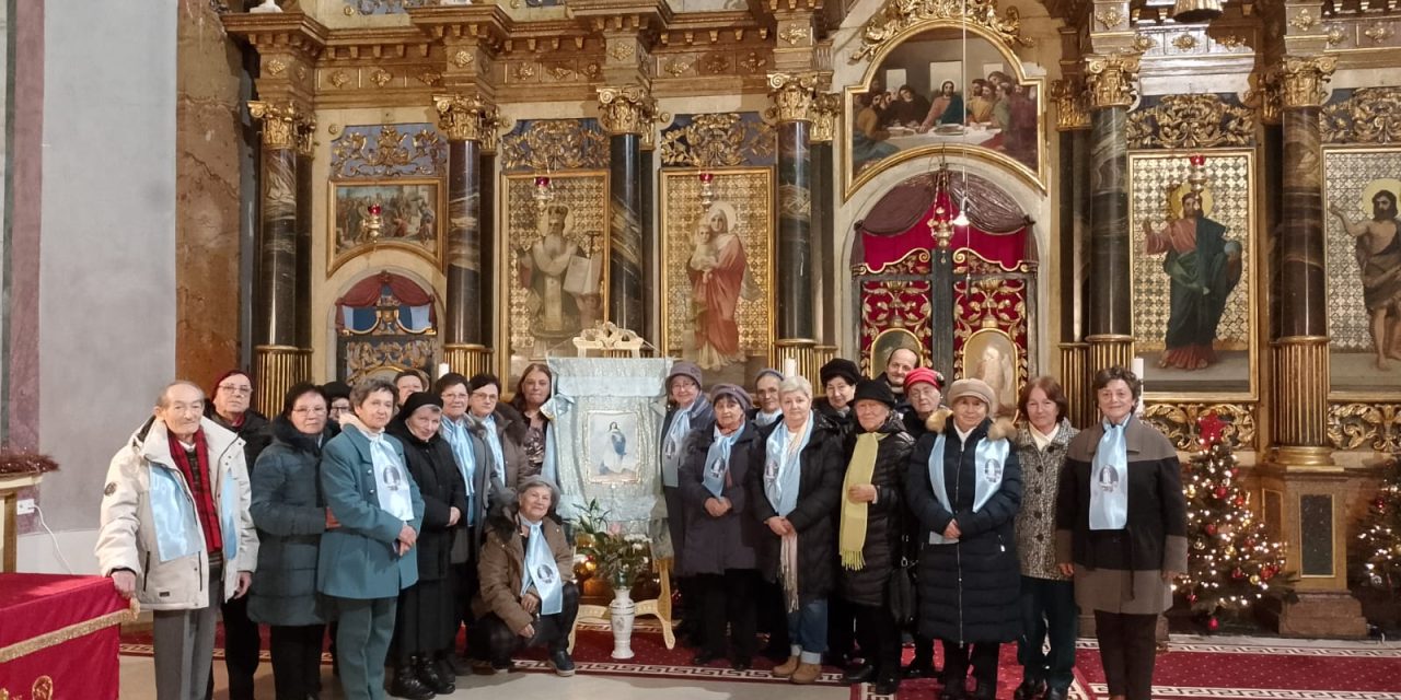 Reuniunea Mariană Eparhială din Oradea cinstind-o pe Sfânta Fecioară Maria de Neprihănita Zămislire