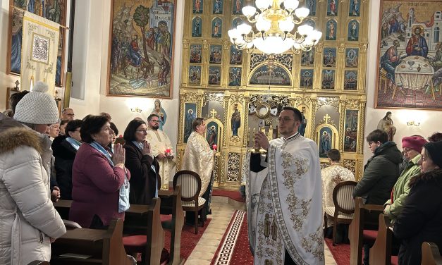 Adorația Harurilor la începutul Jubileului 2025 în Parohia Greco-Catolică din Băile „1 Mai”