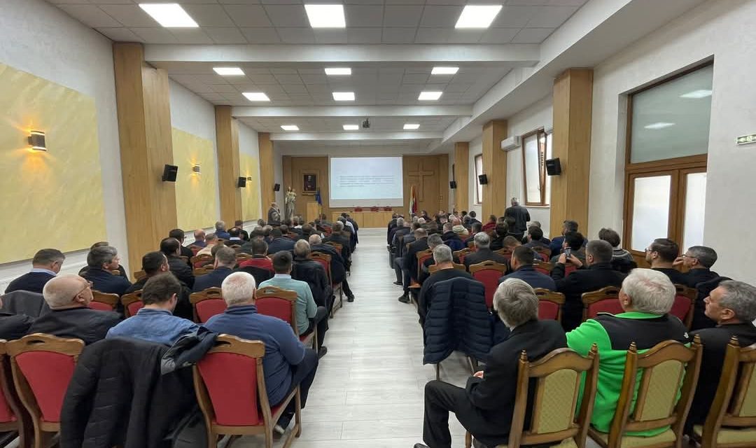 Cursuri de formare profesională continuă pentru preoții din Eparhia Greco-Catolică de Oradea