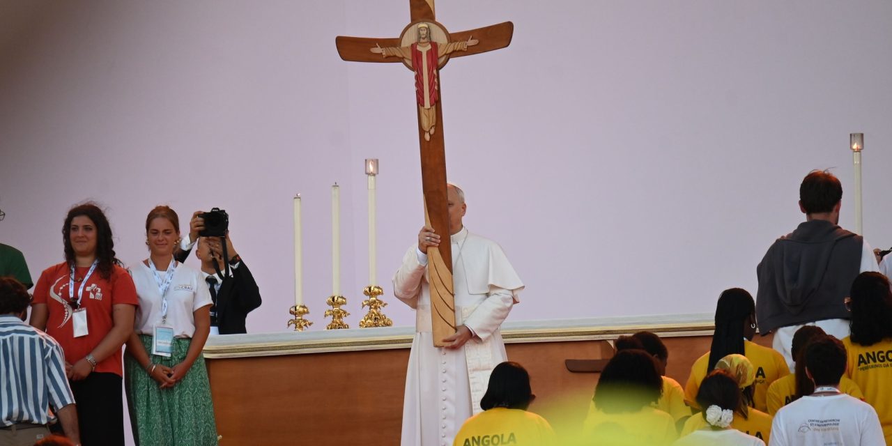 Veghea jubiliară cu tinerii la Tor Vergata