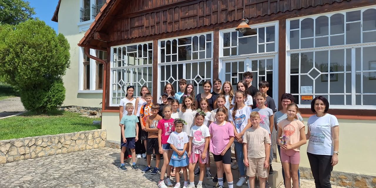 Școala de vară „Împreună în diversitate și multiculturalitate” la Casa Memorială „Iuliu Maniu” din Bădăcin