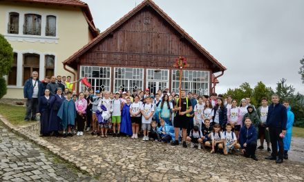 Pelerinajul Bădăcin – Sighet 2025, închinat martirilor din închisorile comuniste