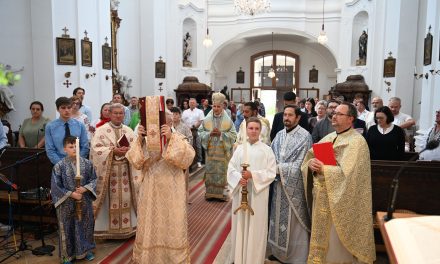 Sfânta Liturghie arhierească la Wiener Neustadt, în duminica dinaintea Înălțării Sfintei Cruci