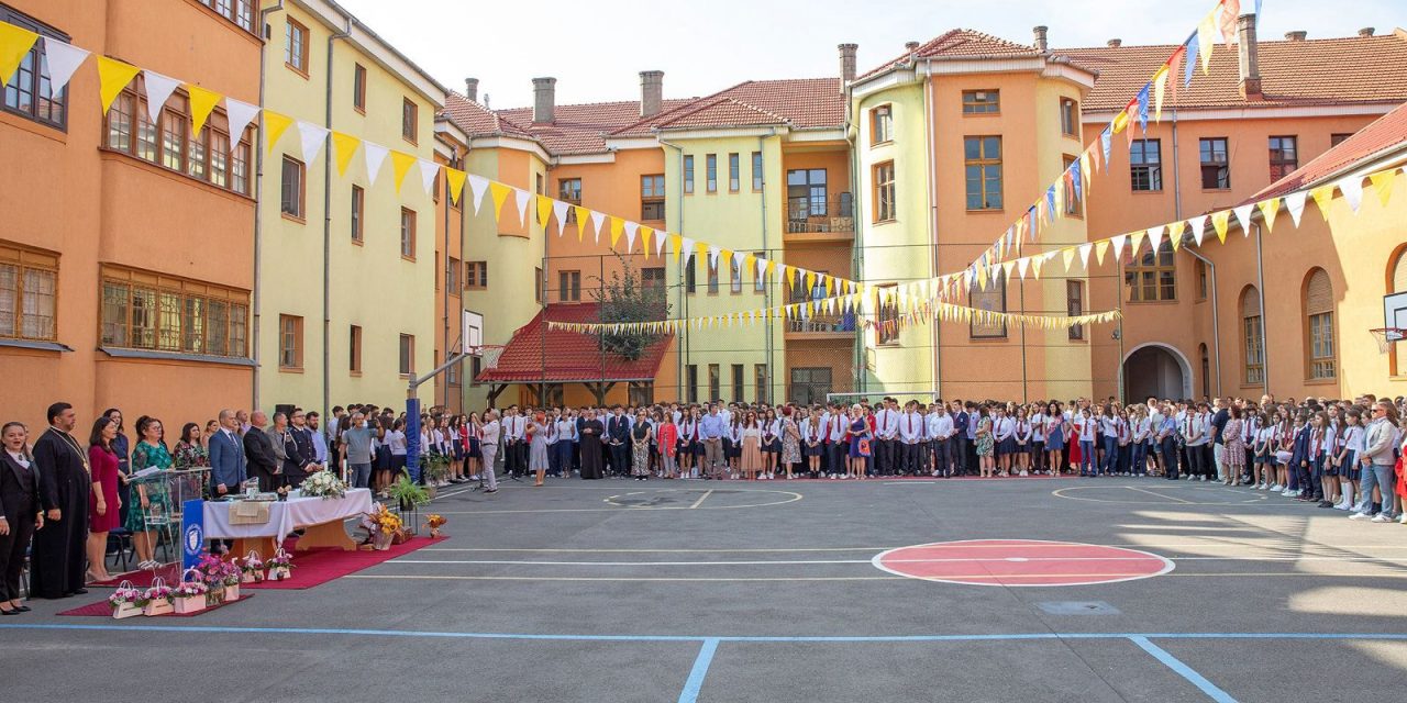 Deschiderea anului școlar 2025-2026 la Liceul Greco-Catolic „Iuliu Maniu” din Oradea