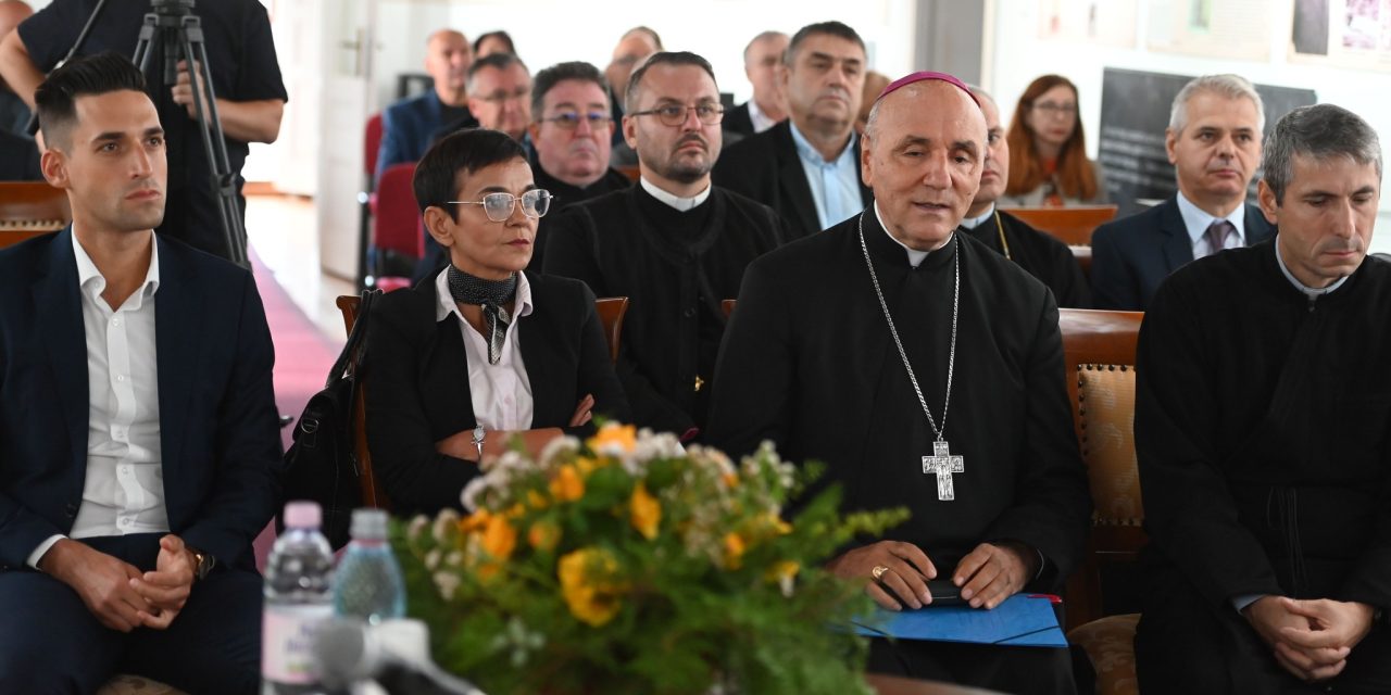 „Biserica întemnițată” – ediția a III-a a simpozionului științific, la Casa Memorială „Iuliu Maniu” din Bădăcin