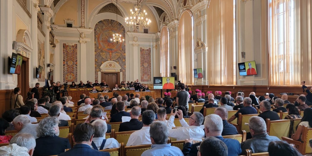 Discursul PS Claudiu la decernarea titlului Doctor Honoris Causa cardinalului Claudio Gugerotti