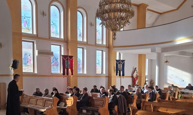 Întâlnirea anuală protopopială a asociațiilor religioase la Beiuș: „Voi sunteți lumina lumii!”