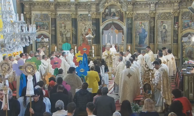 Deschiderea Anului Pastoral 2025-2026 „EUHARISTIA – IZVORUL HARULUI” în Catedrala „Sfântul Nicolae” din Oradea