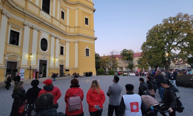 Evenimentul caritabil „Un milion de stele” în curtea Bazilicii romano-catolice din Oradea