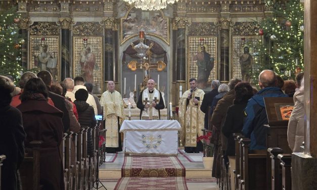 Te-Deum de Anul Nou: „Să ne lăsăm cuprinși de iubirea lui Dumnezeu și să o dăruim mai departe”