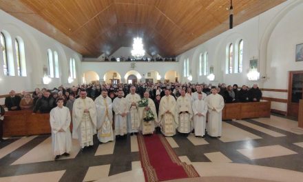 Instalarea părintelui Augustin Budău, OFMConv. ca administrator parohial în Parohia Greco-Catolică „Adormirea Maicii Domnului” Oradea