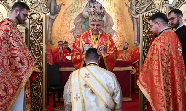 Zalău: Hirotonire preoțească la Biserica „Sfânta Familie”