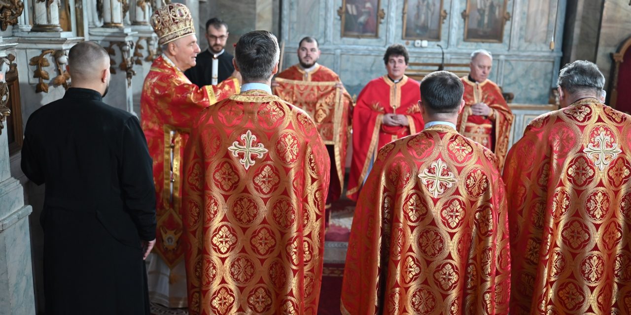 Sfântă Liturghie arhierească la Seminarul Teologic din Oradea, la 10 ani de la absolvirea promoției 2015