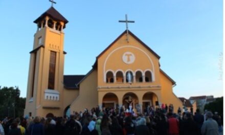 INVITAȚIE: Simpozion omagial „Carisma franciscană”