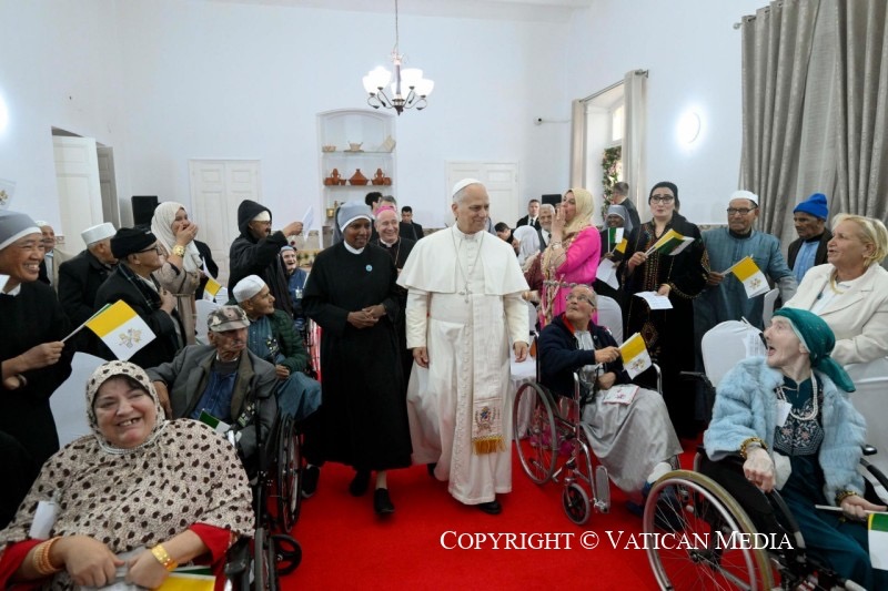 Papa Leon al XIV-lea, la Casa de bătrâni din Annaba: „Unde există iubire și slujire, acolo este Dumnezeu”