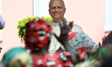 Papa Leon al XIV-lea, vârstnicilor din Saurimo: „Persoanele în vârstă dețin înțelepciunea unui popor”